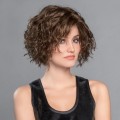 Perruque carré ondulé, une coiffure de déesse