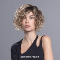 Perruque mi-longue bouclée, superbe empreinte féminine