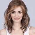 Perruque dégradée mi- longue, une coiffure tendance