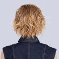 Perruque "Cookie Mono Part", une coiffure audacieuse et moderne