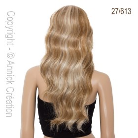 perruque longue, semi-naturelle, une coiffure de starlette