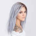Perruque dégradée mi- longue,  une coiffure tendance