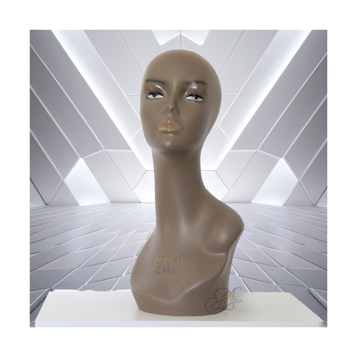 Tête de mannequin réaliste d'occasion Tête de mannequin réaliste d'occasion