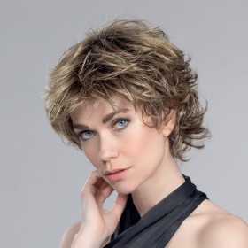 Perruque courte, coupe dégradée, effet naturel