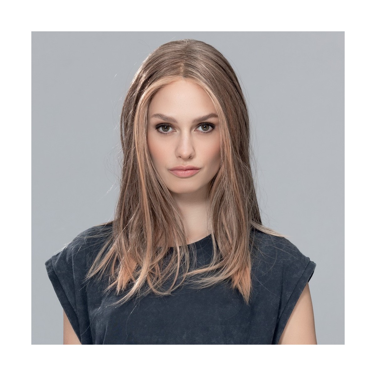Perruque mi longue monofilament, un look tendance Perruque mi longue monofilament, un look tendance