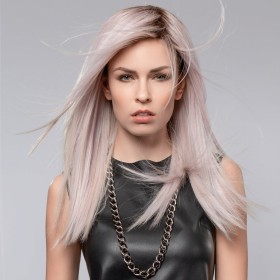 Perruque longue ultra-féminine, une coiffure indémodable