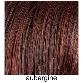 Perruque frisée, un look tendance de star